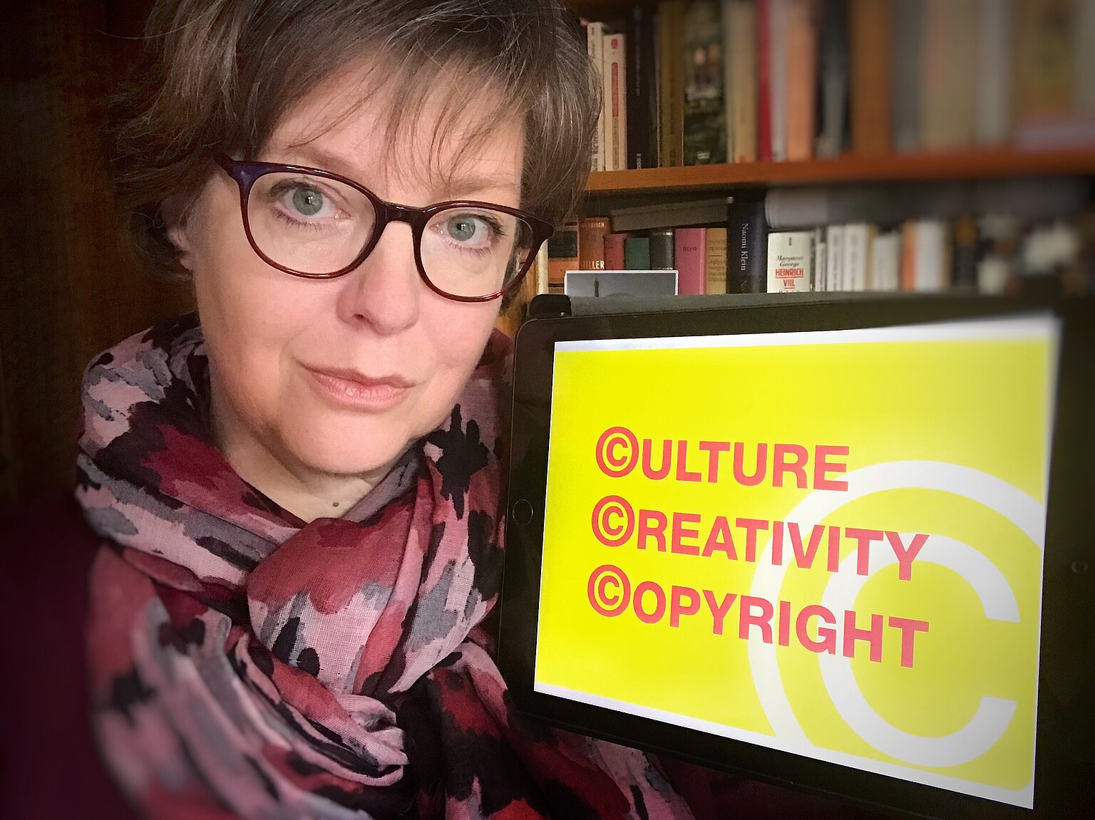  – Für das Urheberrecht wirbt die Fotojournalistin Heike Rost. Foto (Selfie): Heike Rost